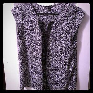 Adorable Express blouse with lace detail! EUC!